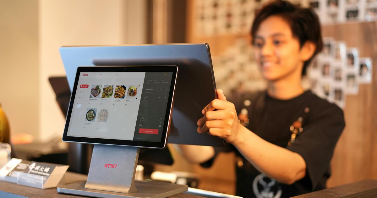 Hôte/hôtesse en grande distribution en alternance (H/F)