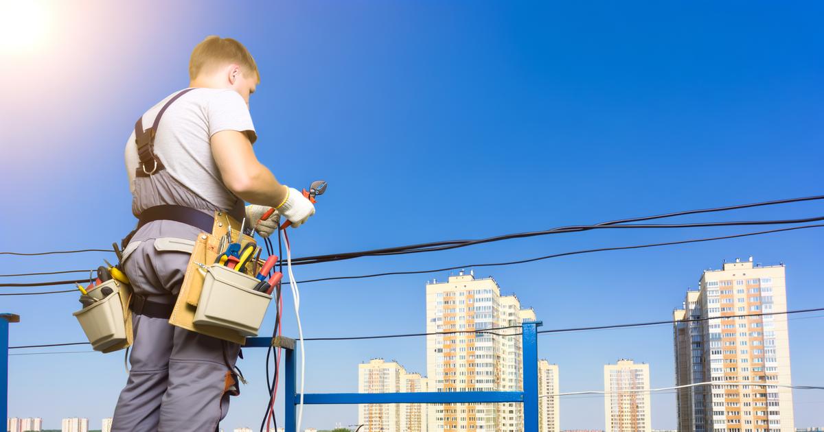 Manœuvre électricien hauteur éligible à l'insertion "H/F"