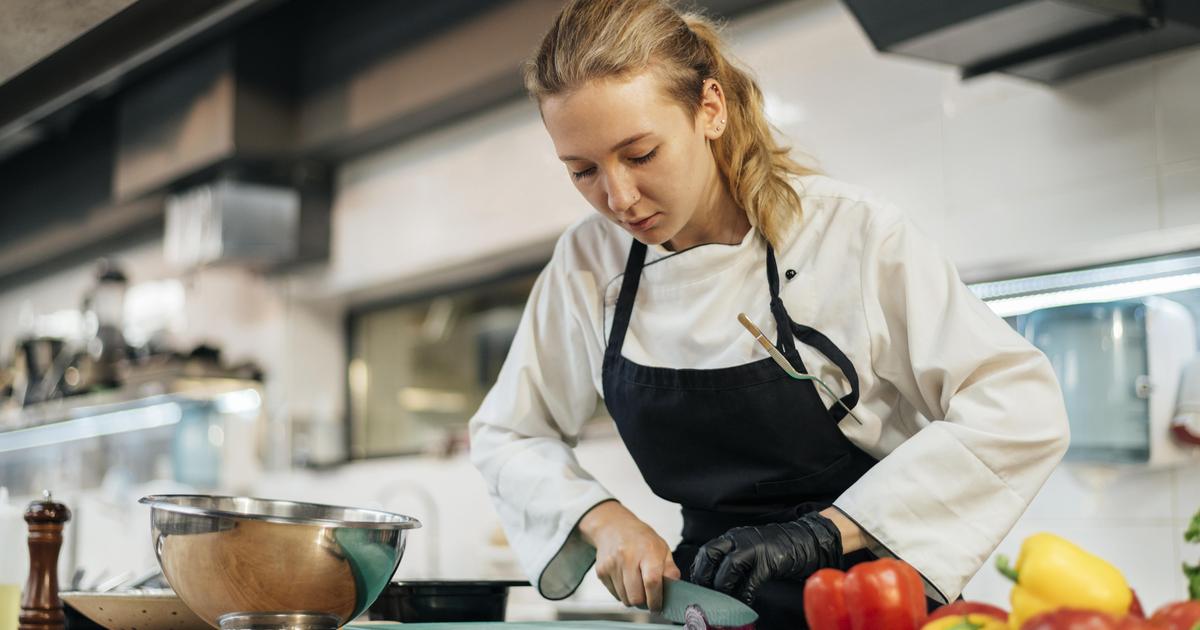 COMMIS(E) DE CUISINE / PATISSERIE CHEZ UN GLACIER ET RESTAURATEUR