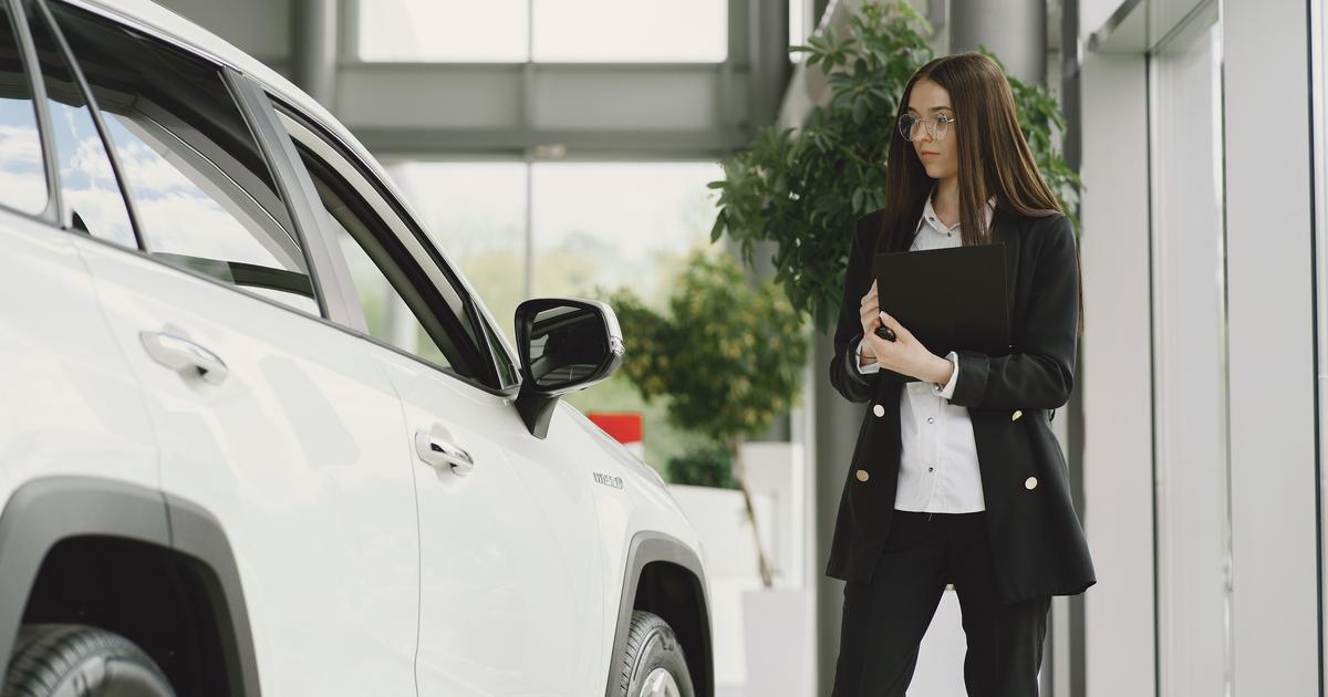 RECEPTIONNAIRE AUTOMOBILE H/F